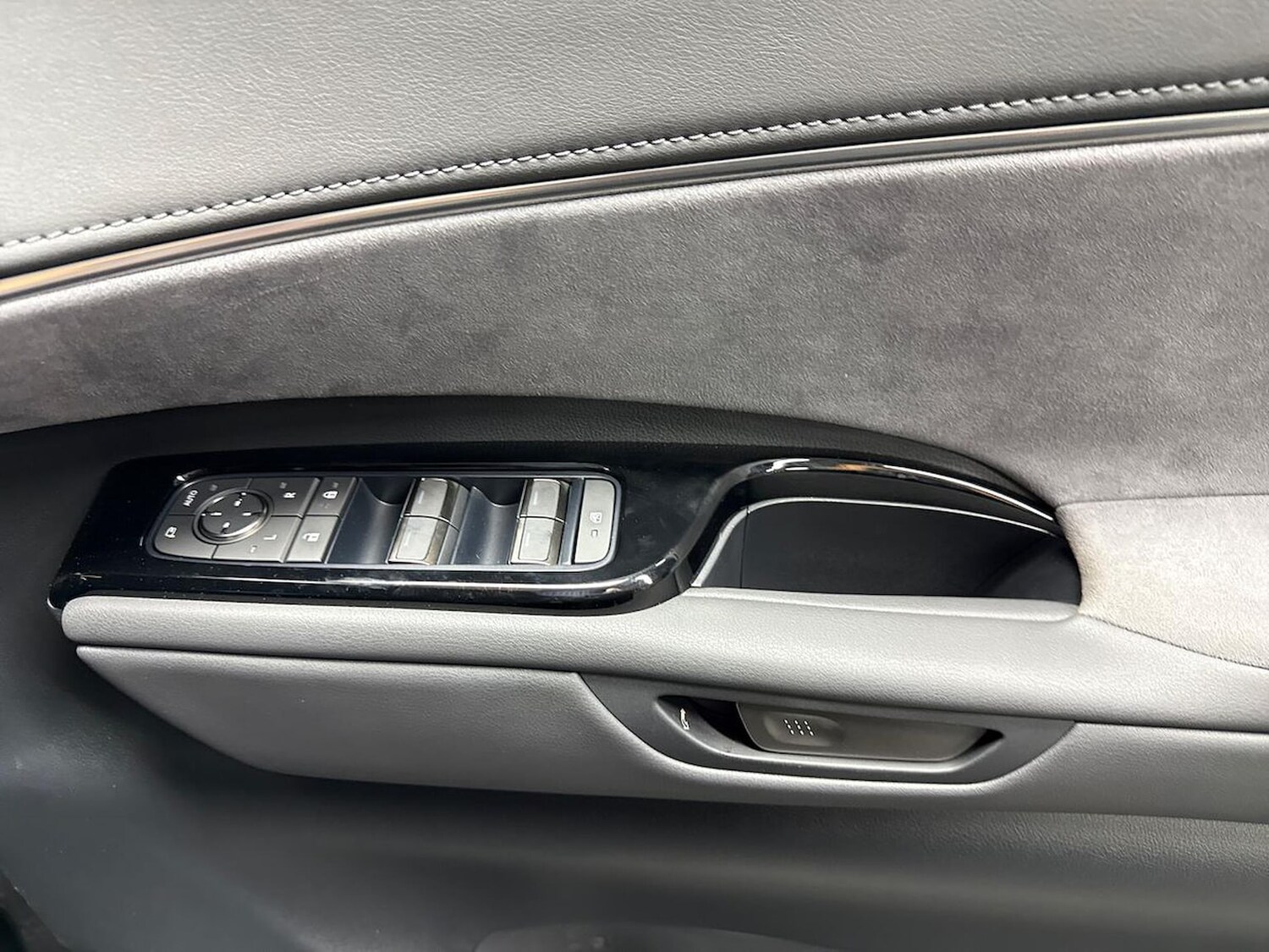 Used Lexus LM 2025 for sale - 76346984: Photo 21