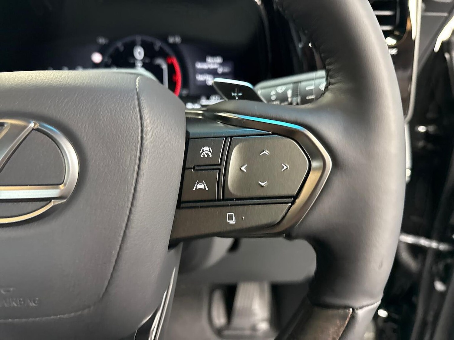 Used Lexus LM 2025 for sale - 76346984: Photo 25