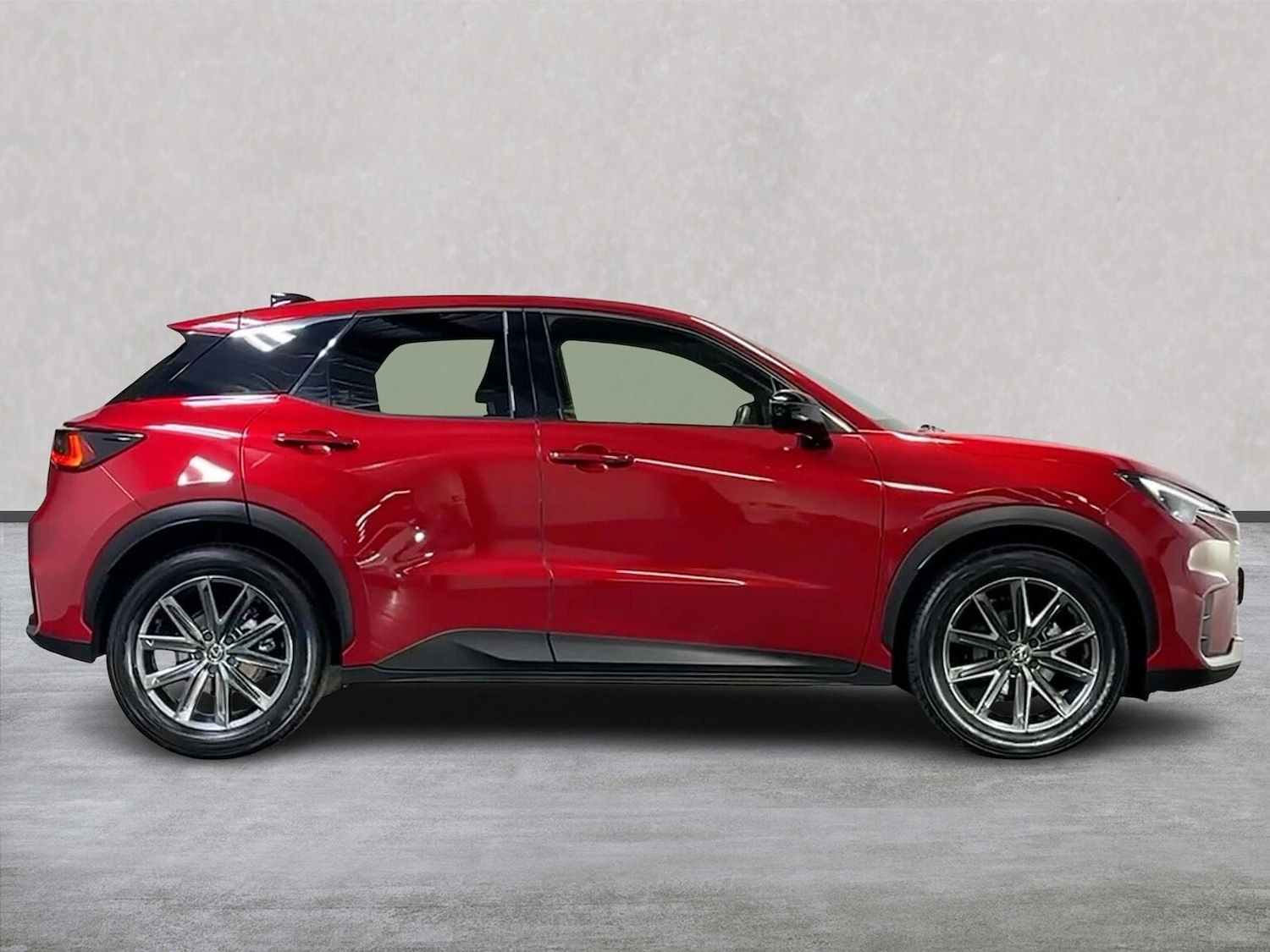 Used Lexus LBX 2024 for sale - 76830751: Photo 3