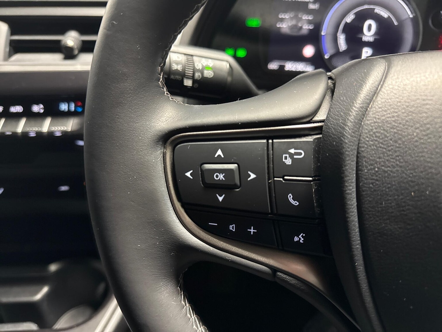 Used Lexus UX 2022 for sale - 77542465: Photo 24