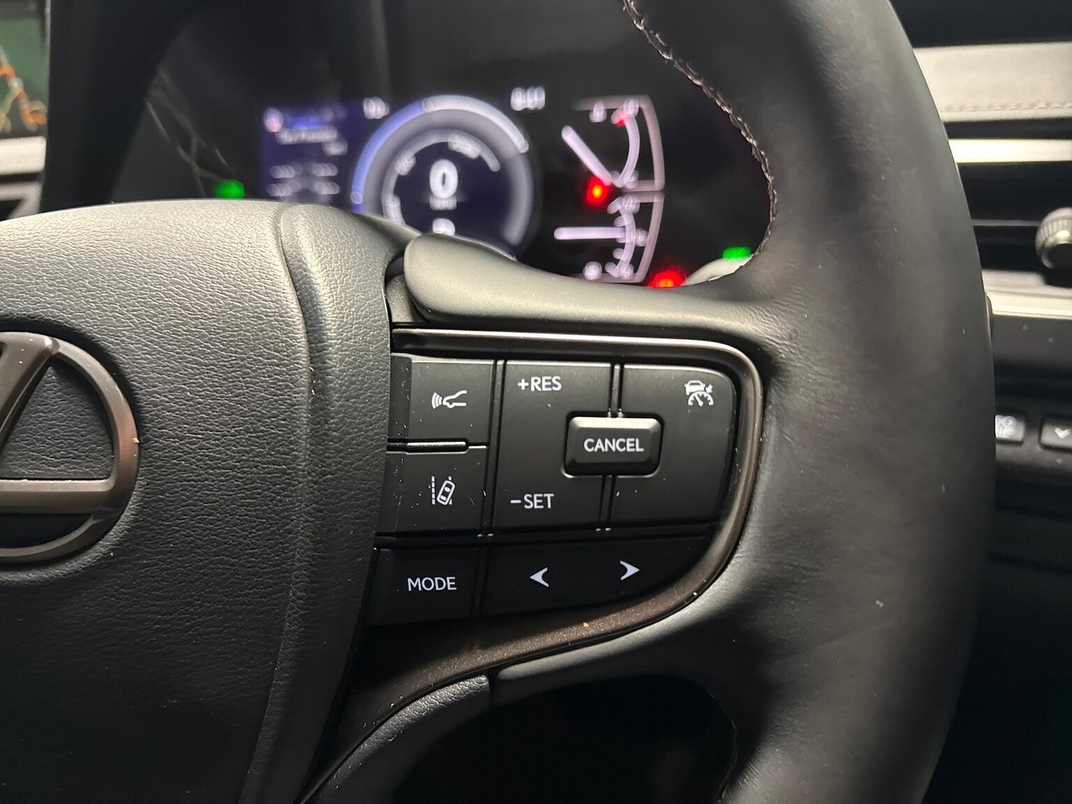 Used Lexus UX 2022 for sale - 77542465: Photo 25