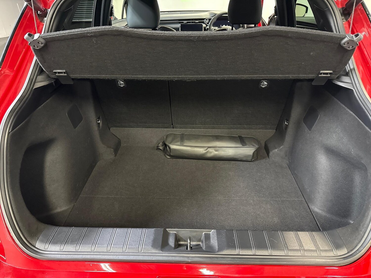 Used Lexus LBX 2024 for sale - 77845345: Photo 17