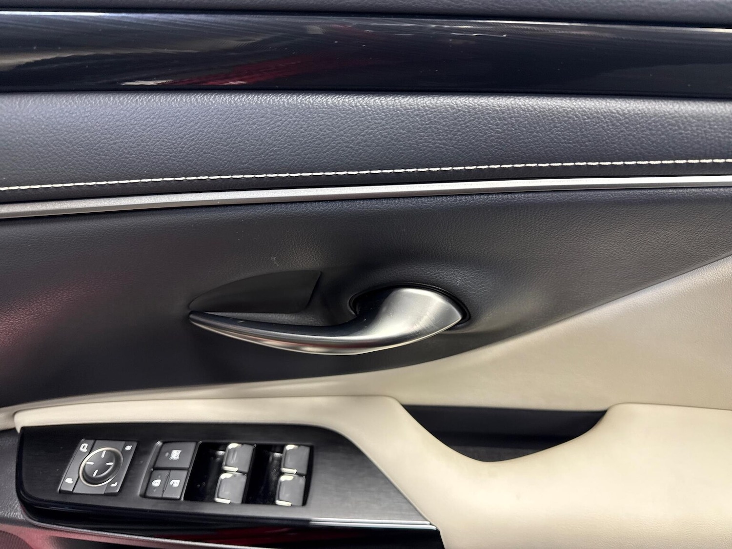 Used Lexus ES 2024 for sale - 76693361: Photo 21