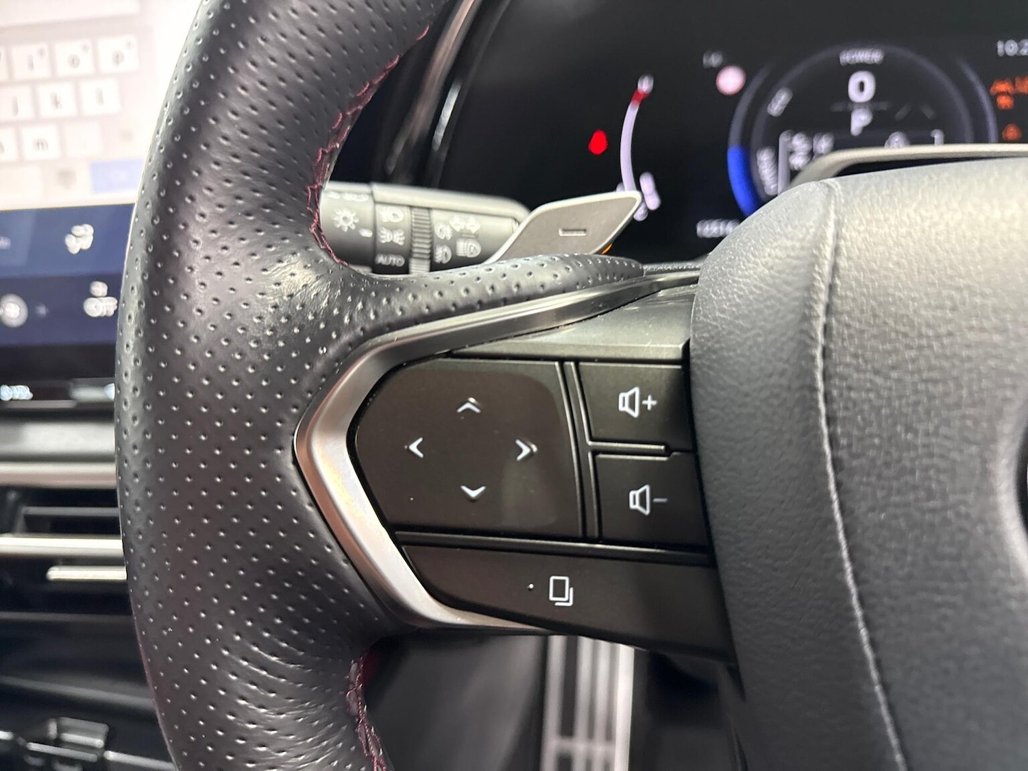 Used Lexus RX 2023 for sale - 77635459: Photo 24