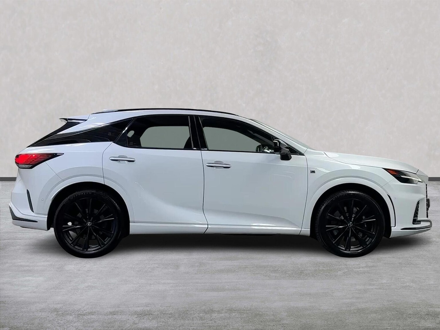 Used Lexus RX 2023 for sale - 77635459: Photo 3