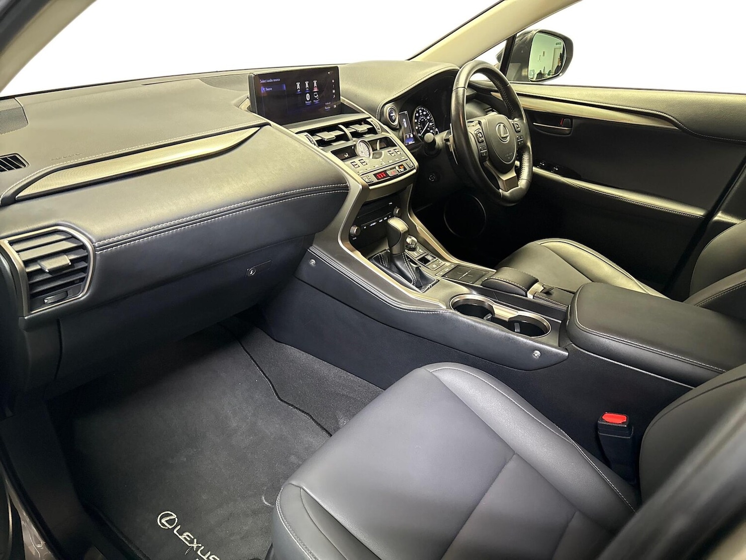 Used Lexus NX 2021 for sale - 77008352: Photo 7