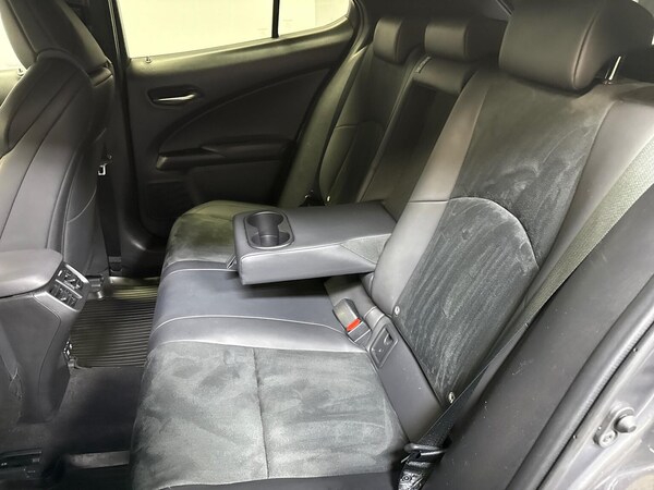 Used Lexus UX 2020 for sale - 76040661: Photo 16