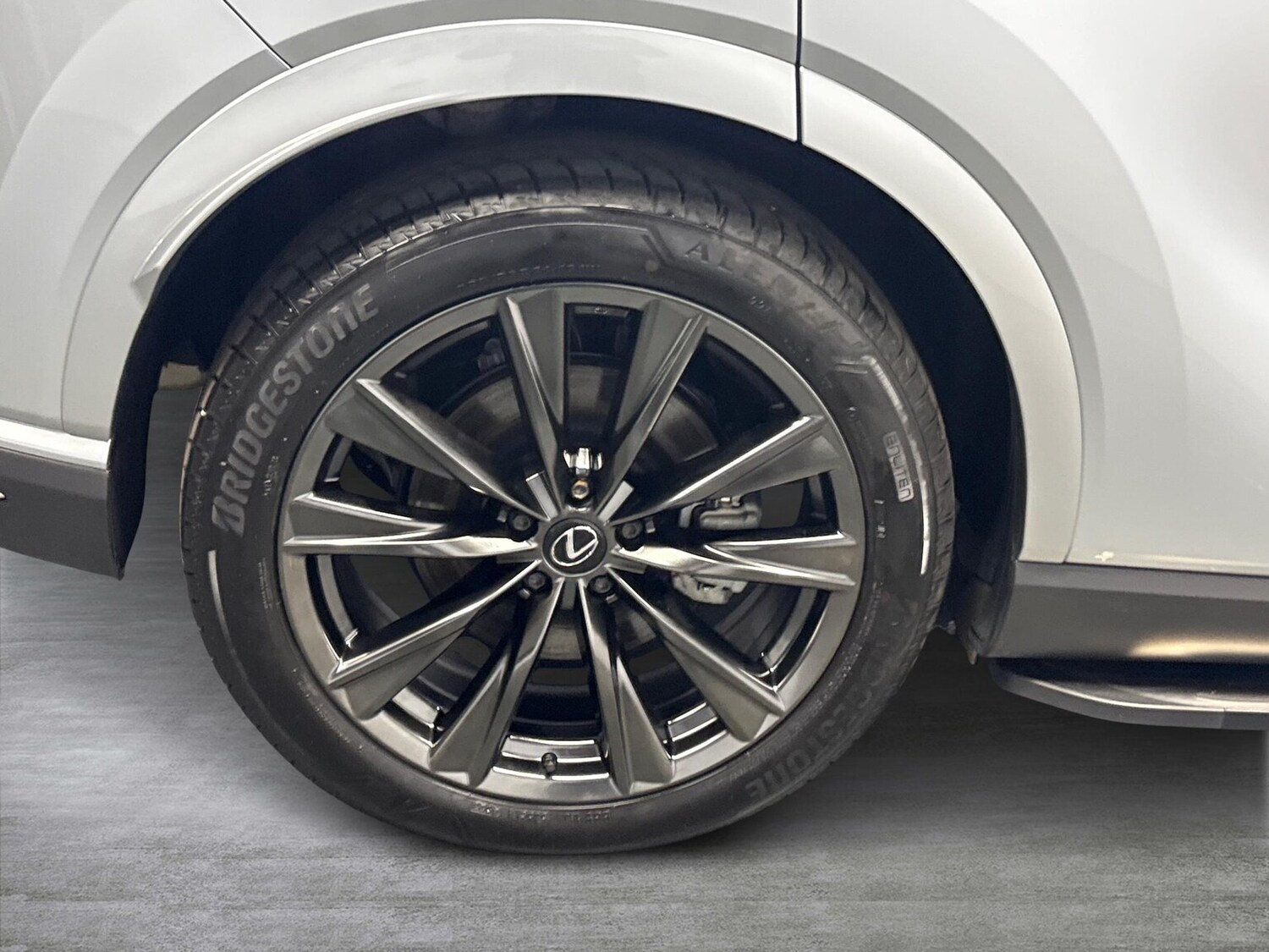 Used Lexus RX 2024 for sale - 76570963: Photo 6