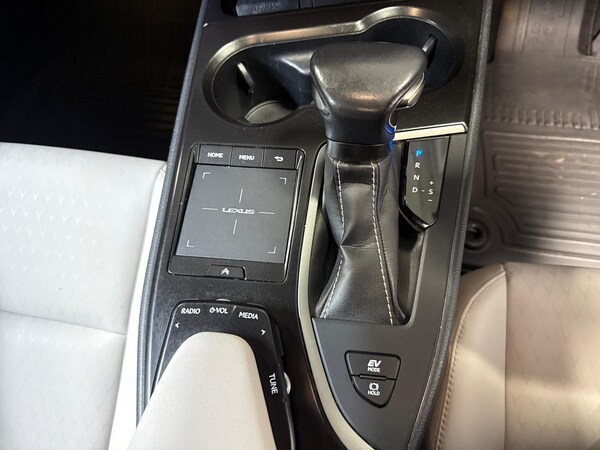 Used Lexus UX 2022 for sale - 76268265: Photo 12