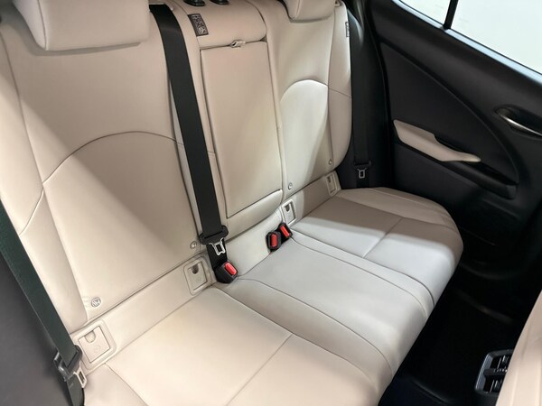 Used Lexus UX 2022 for sale - 76268265: Photo 16