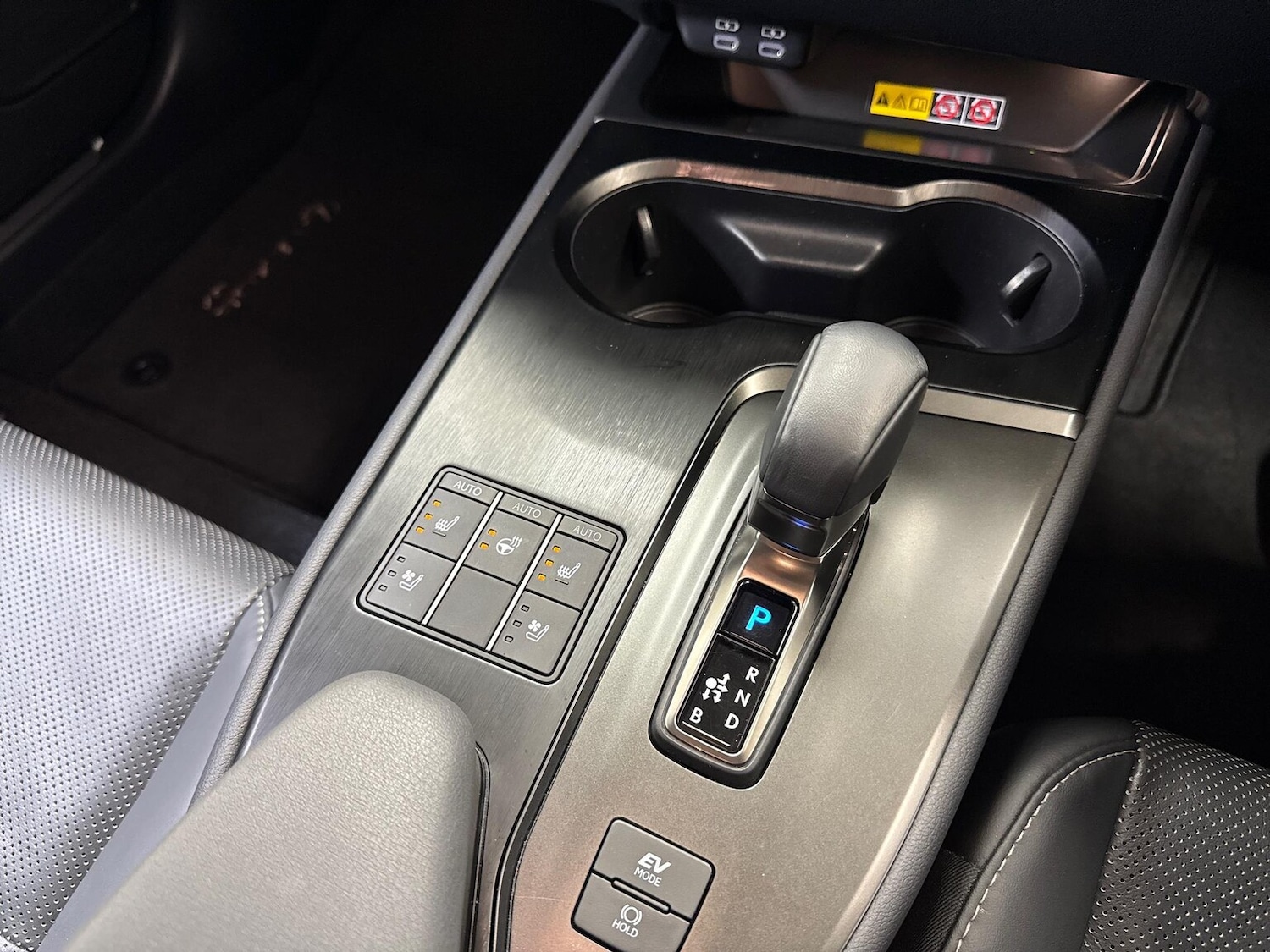 Used Lexus UX 2024 for sale - 77984010: Photo 13