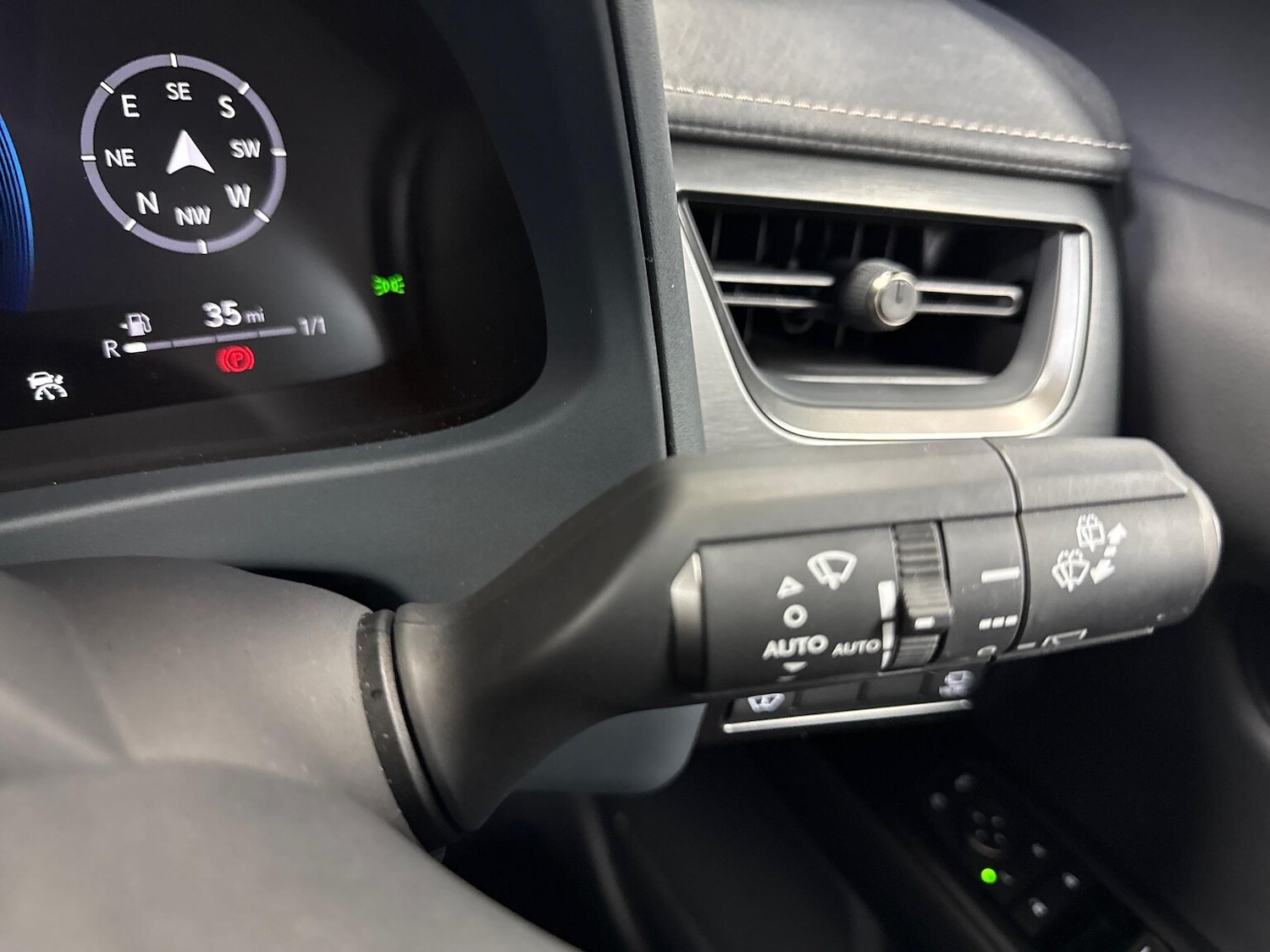 Used Lexus UX 2024 for sale - 77984010: Photo 26