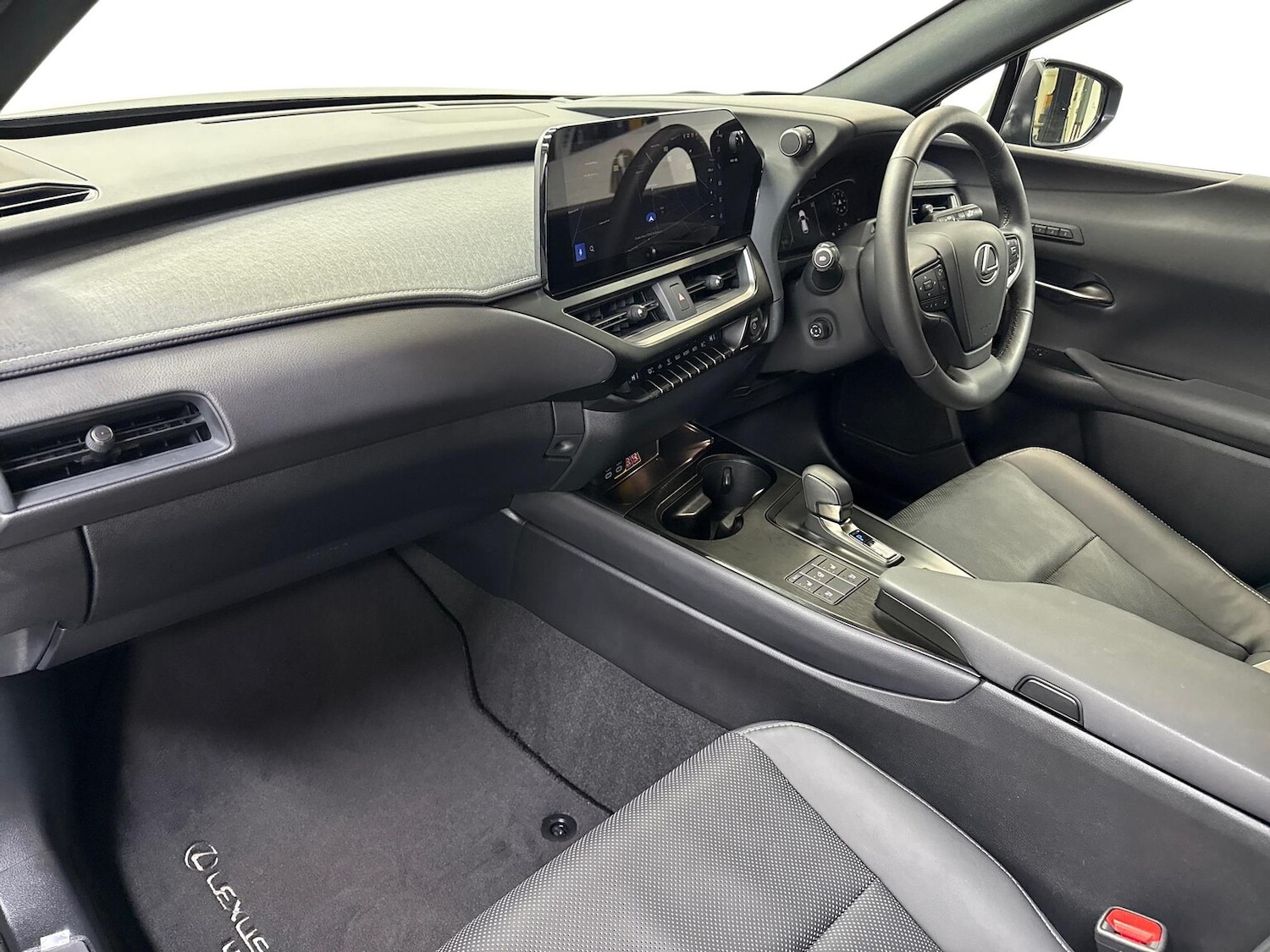 Used Lexus UX 2024 for sale - 77984010: Photo 7