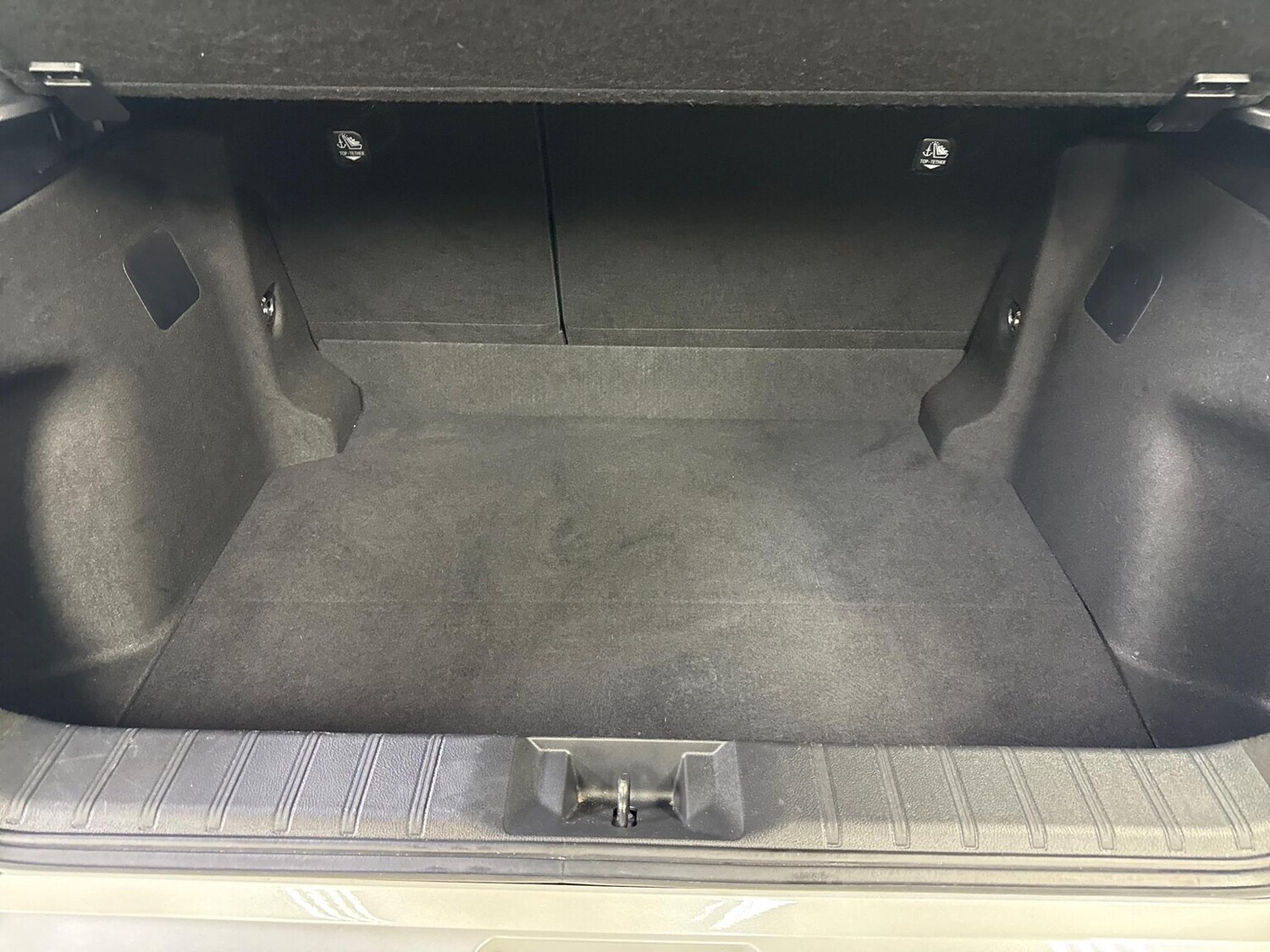 Used Lexus LBX 2024 for sale - 78193195: Photo 17