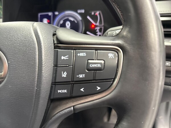 Used Lexus UX 2022 for sale - 76257815: Photo 25