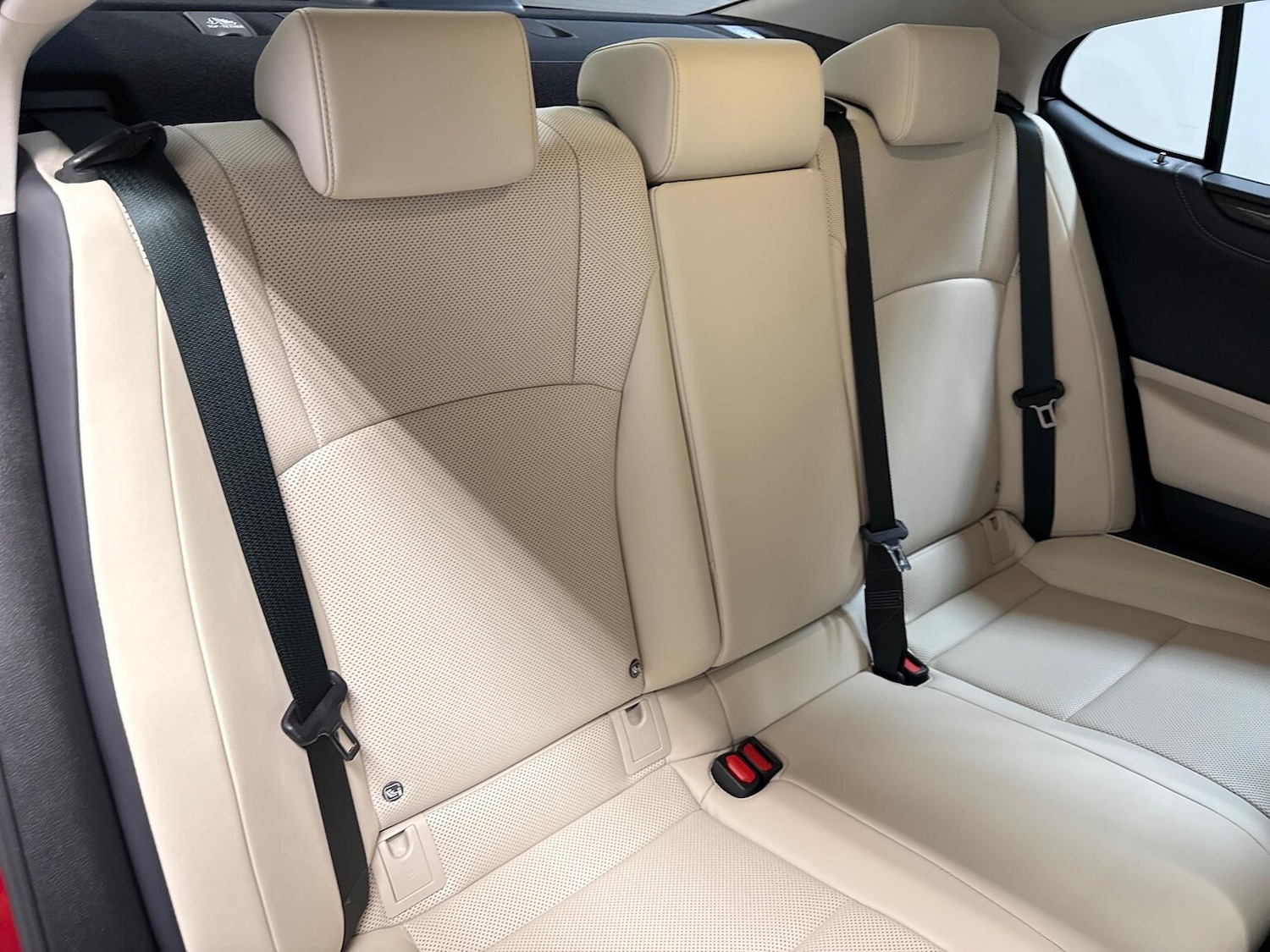 Used Lexus ES 2023 for sale - 76305424: Photo 16