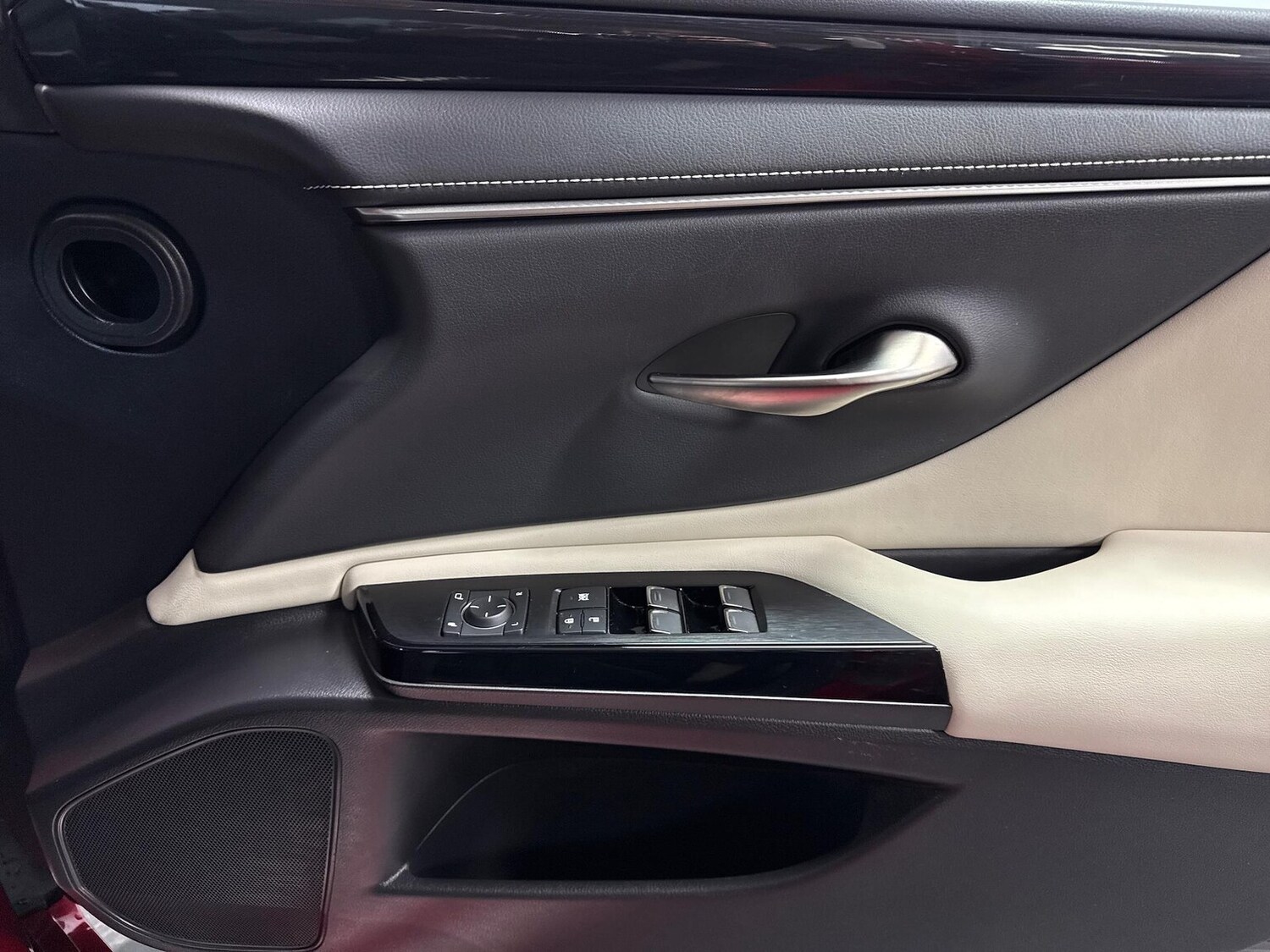 Used Lexus ES 2023 for sale - 76305424: Photo 21