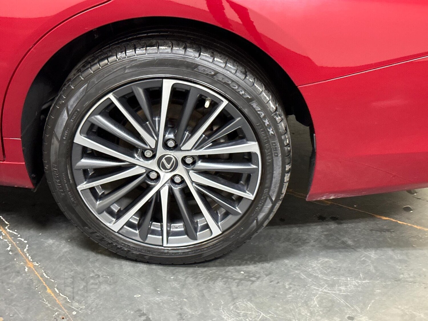 Used Lexus ES 2023 for sale - 76305424: Photo 6