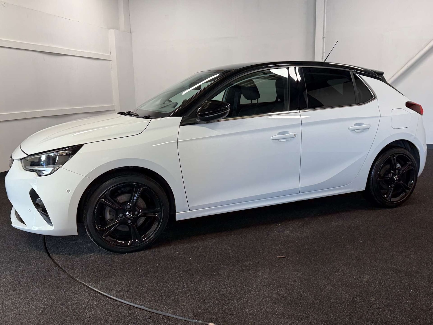 Used Vauxhall Corsa 2021 for sale - 77223180: Photo 2