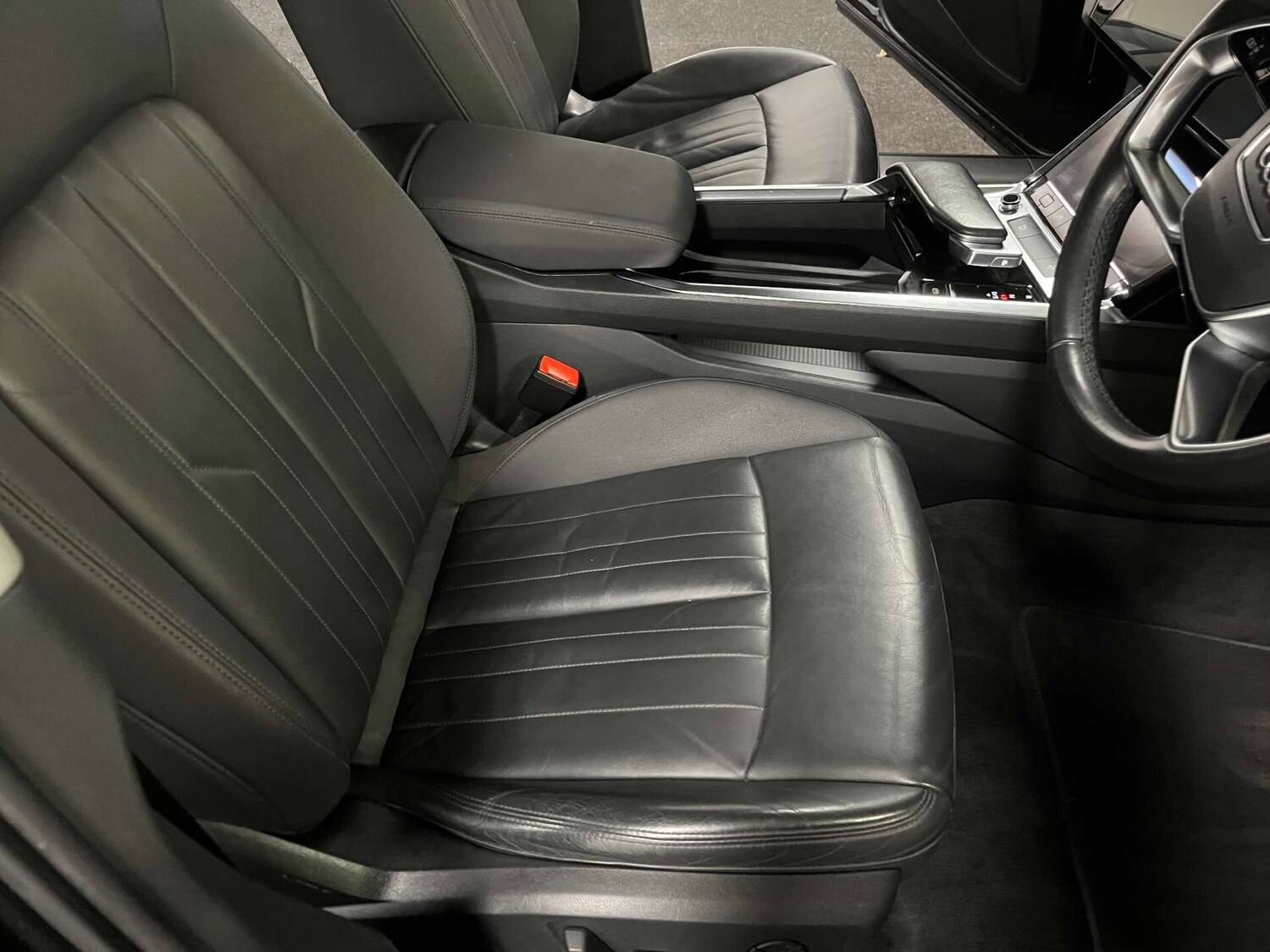 Used Audi e-tron 2020 for sale - 76334344: Photo 15