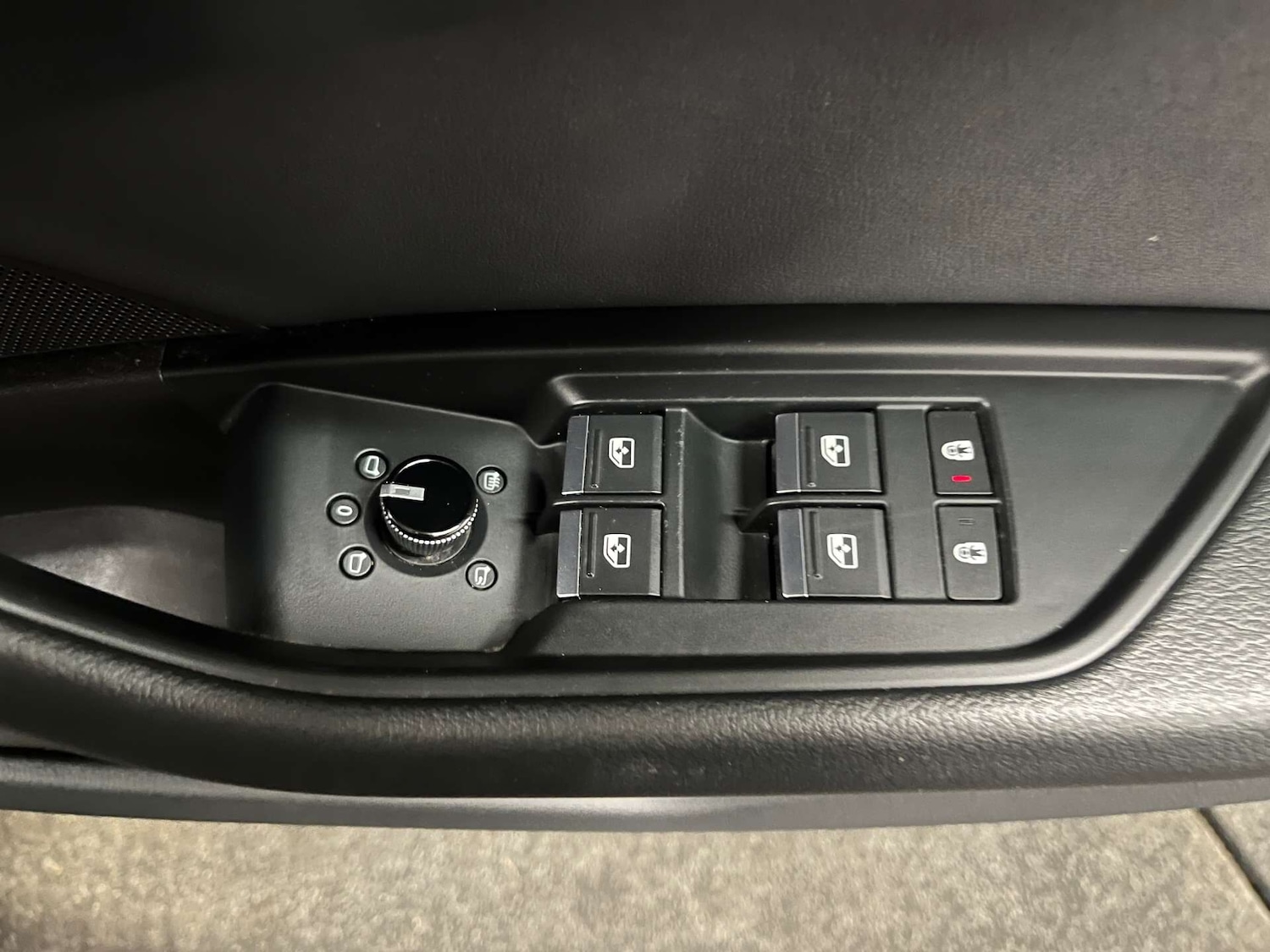 Used Audi e-tron 2020 for sale - 76334344: Photo 18