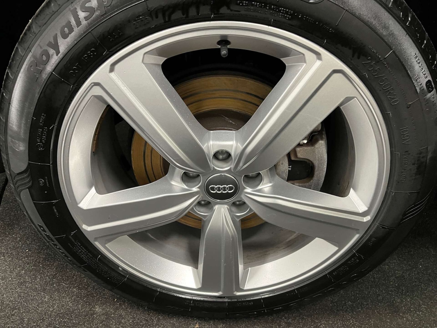 Used Audi e-tron 2020 for sale - 76334344: Photo 34