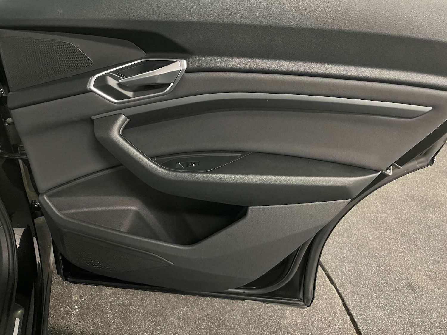 Used Audi e-tron 2020 for sale - 76334344: Photo 35