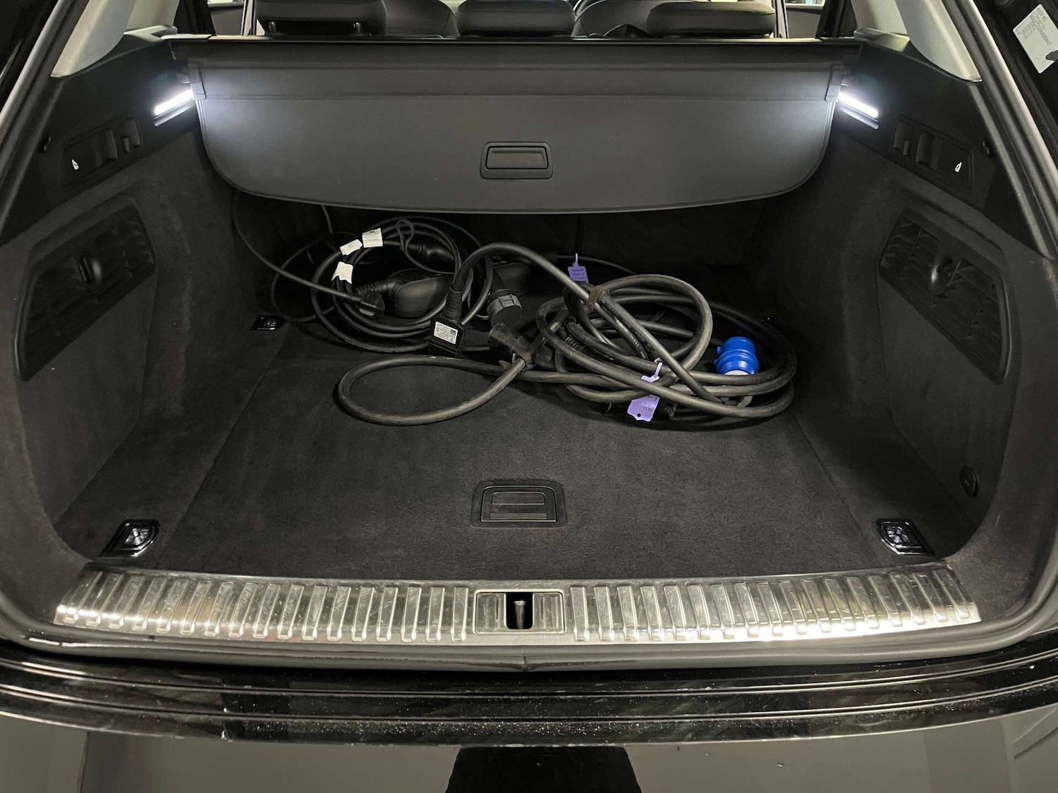 Used Audi e-tron 2020 for sale - 76334344: Photo 39