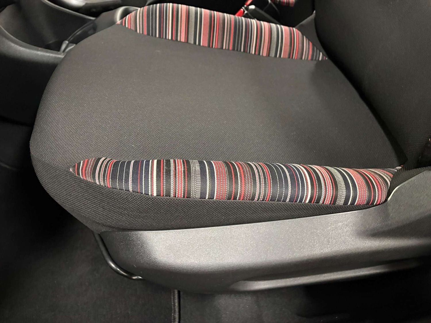 Used Citroen C1 2018 for sale - 76918235: Photo 42