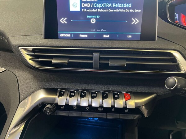 Used Peugeot 3008 2019 for sale - 75643732: Photo 24