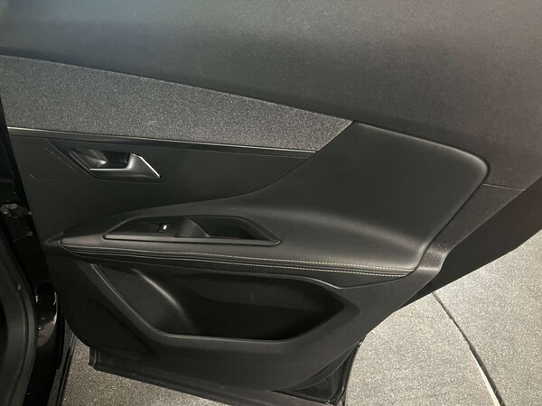 Used Peugeot 3008 2019 for sale - 75643732: Photo 31