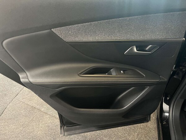 Used Peugeot 3008 2019 for sale - 75643732: Photo 43