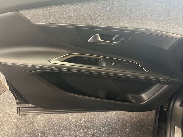 Used Peugeot 3008 2019 for sale - 75643732: Photo 48