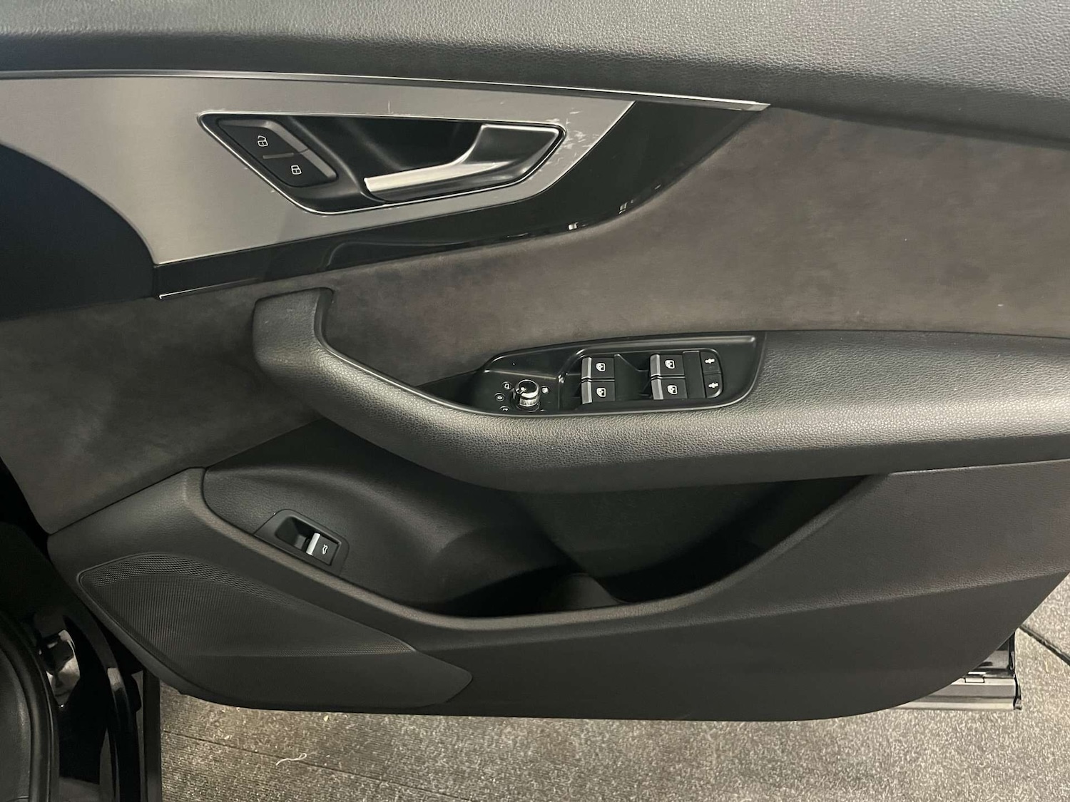 Used Audi Q7 2018 for sale - 76030120: Photo 11