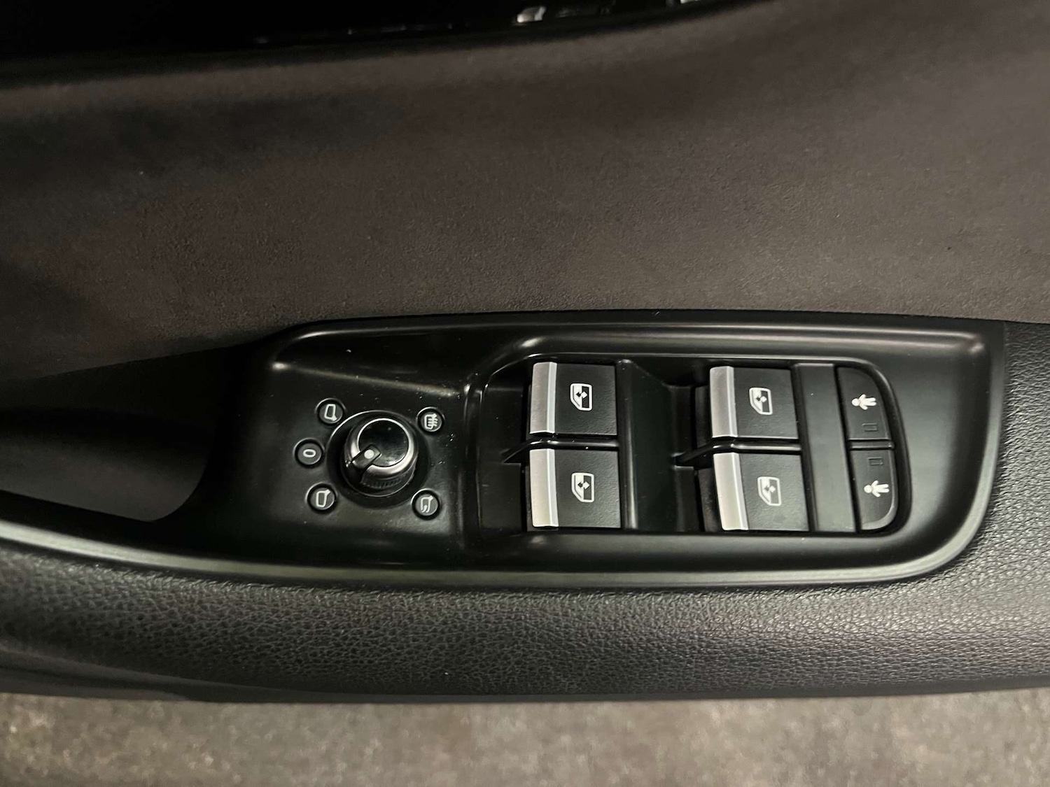 Used Audi Q7 2018 for sale - 76030120: Photo 12
