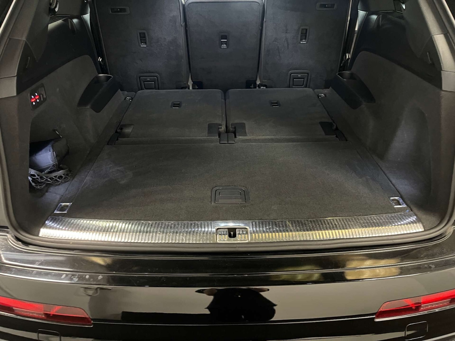 Used Audi Q7 2018 for sale - 76030120: Photo 37