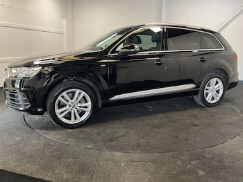 Used Audi Q7 2018 for sale - 76030120: Photo 3