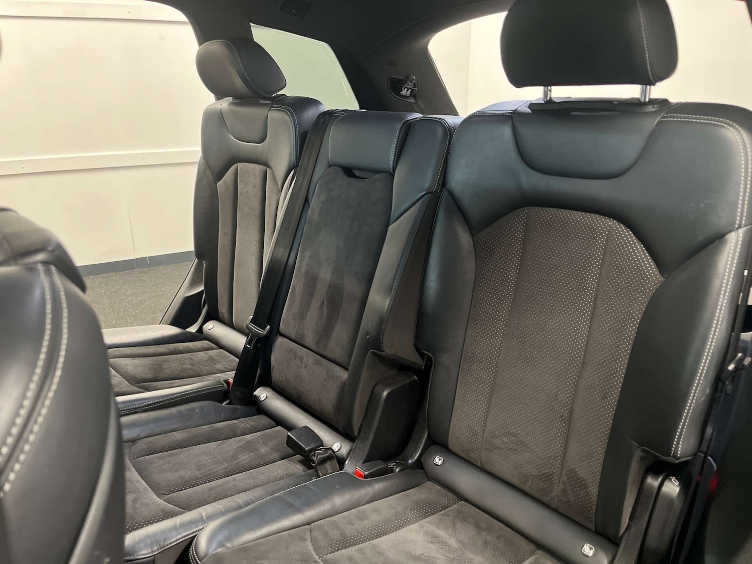 Used Audi Q7 2018 for sale - 76030120: Photo 47