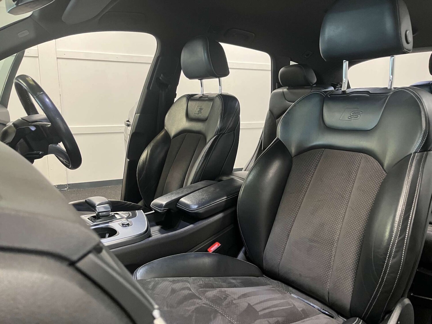 Used Audi Q7 2018 for sale - 76030120: Photo 52