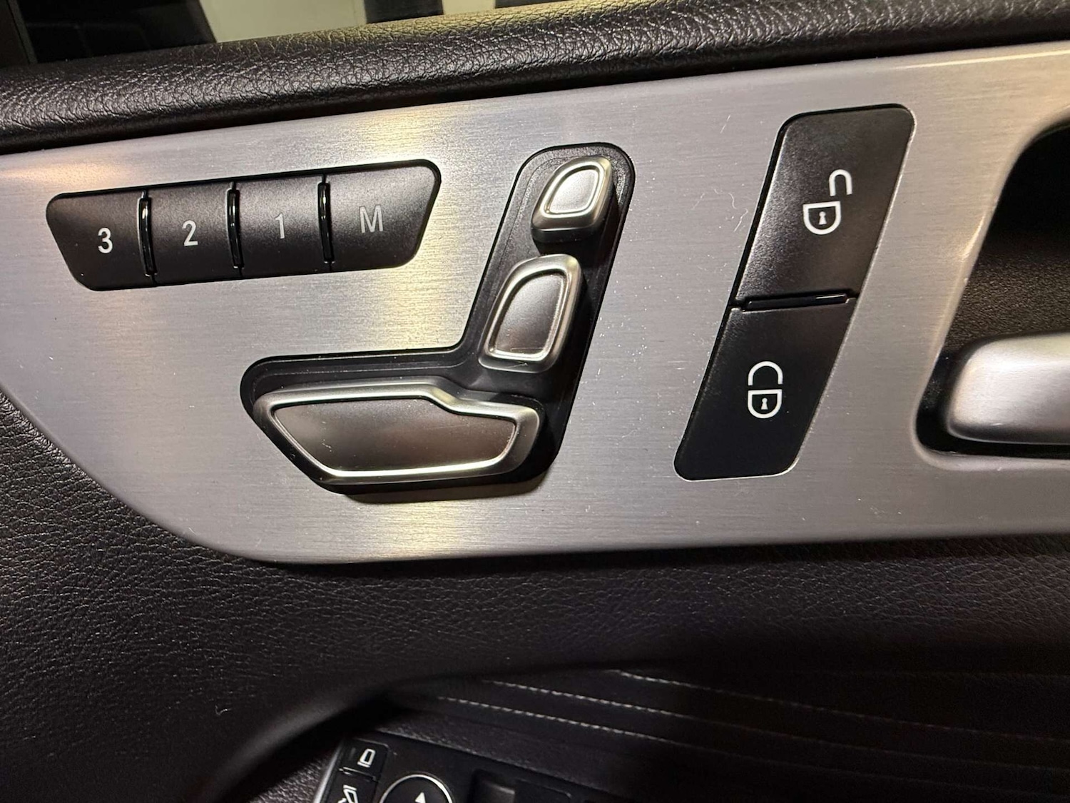 Used Mercedes-Benz GLE-Class 2018 for sale - 76093337: Photo 12