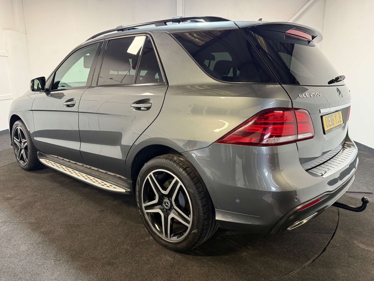 Used Mercedes-Benz GLE-Class 2018 for sale - 76093337: Photo 3