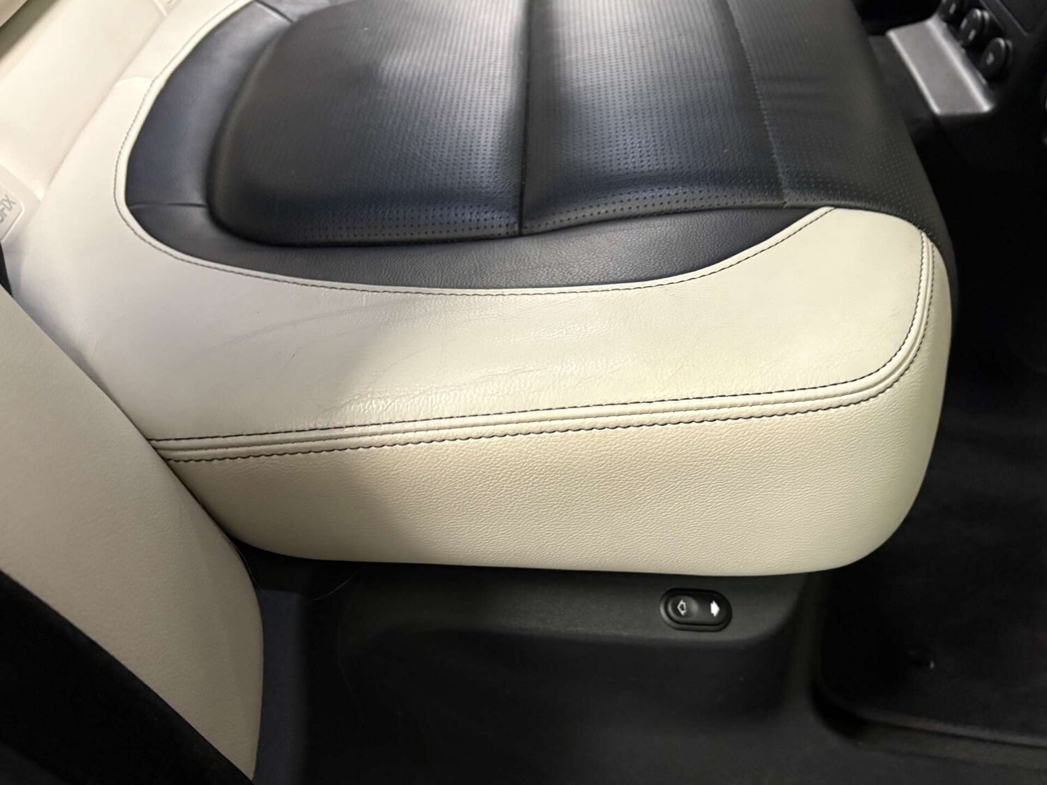 Used Jaguar F-Pace 2017 for sale - 77128997: Photo 34