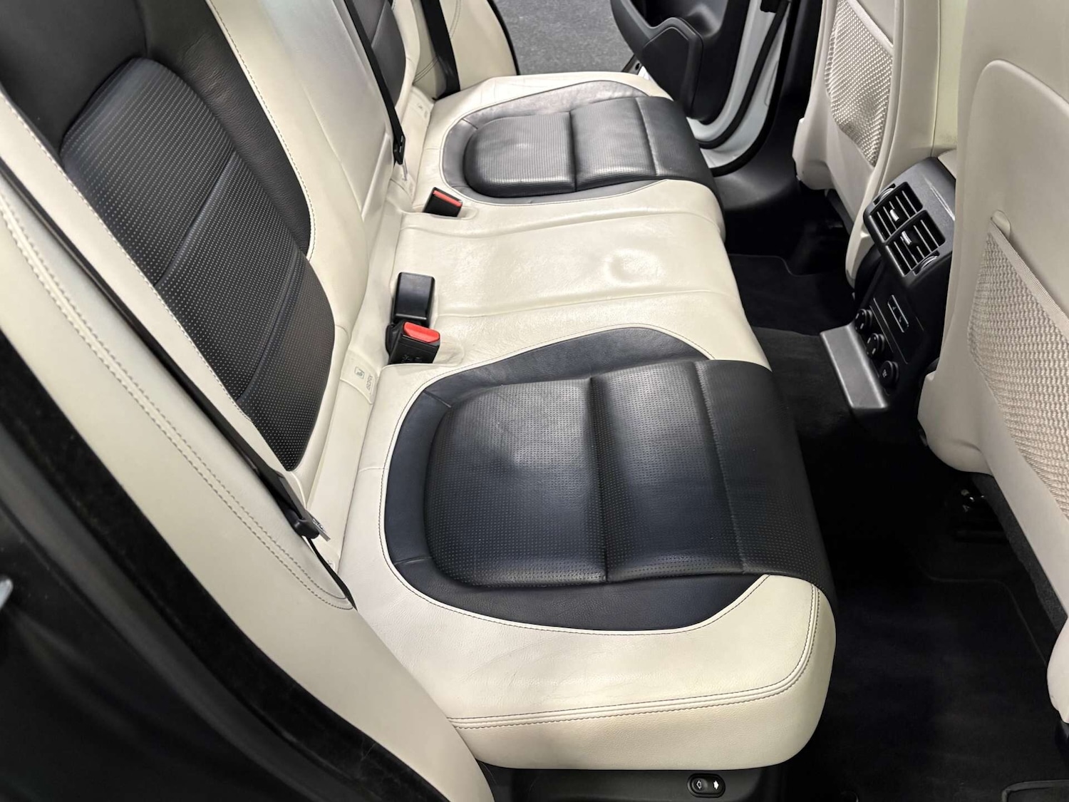 Used Jaguar F-Pace 2017 for sale - 77128997: Photo 35