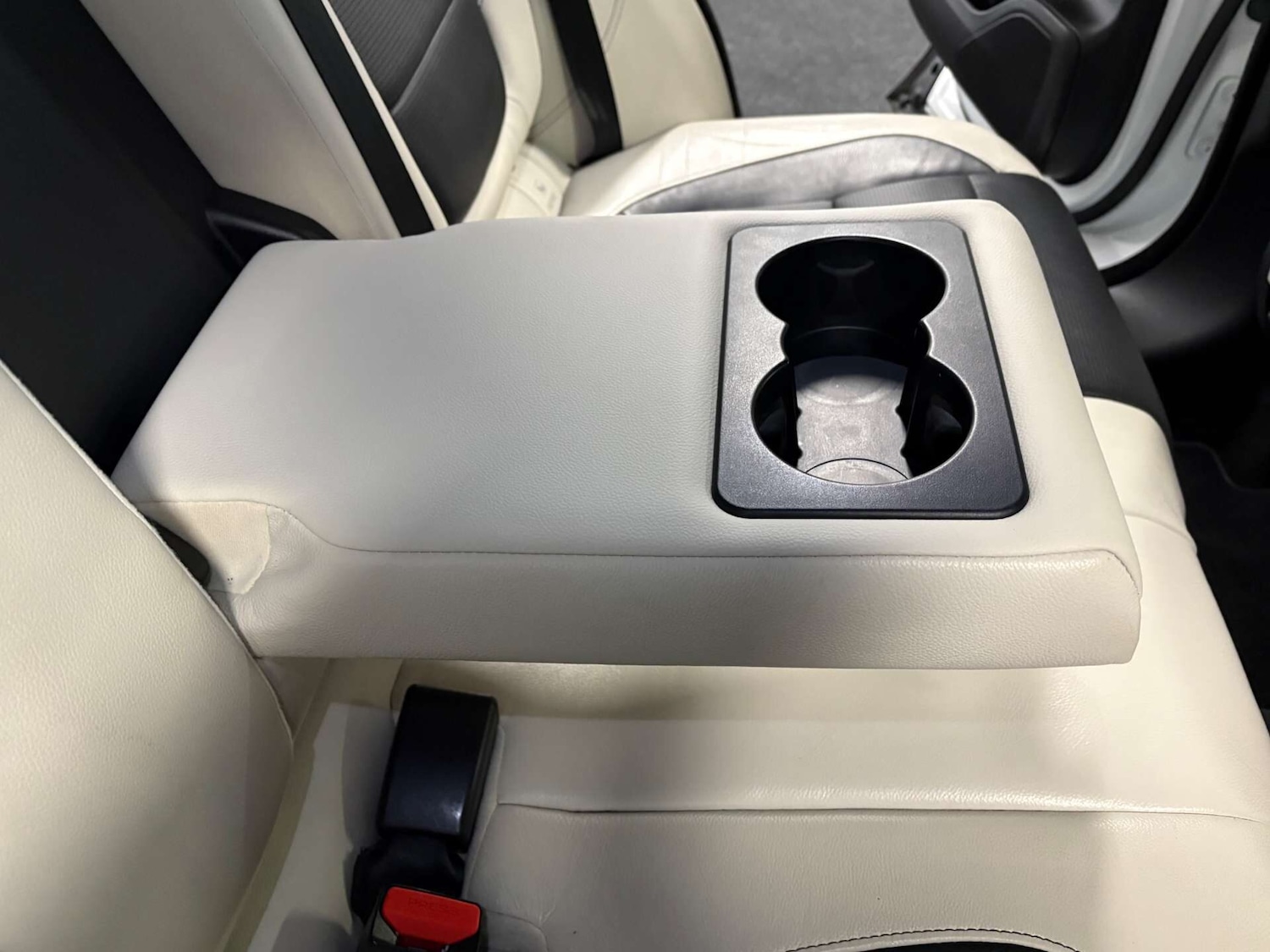 Used Jaguar F-Pace 2017 for sale - 77128997: Photo 36