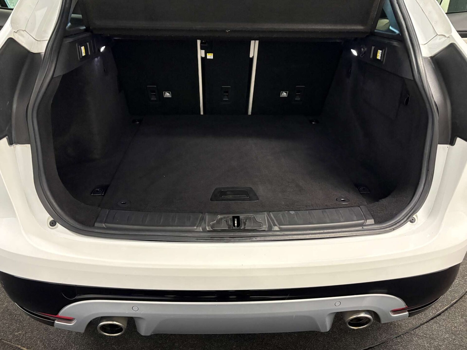 Used Jaguar F-Pace 2017 for sale - 77128997: Photo 39