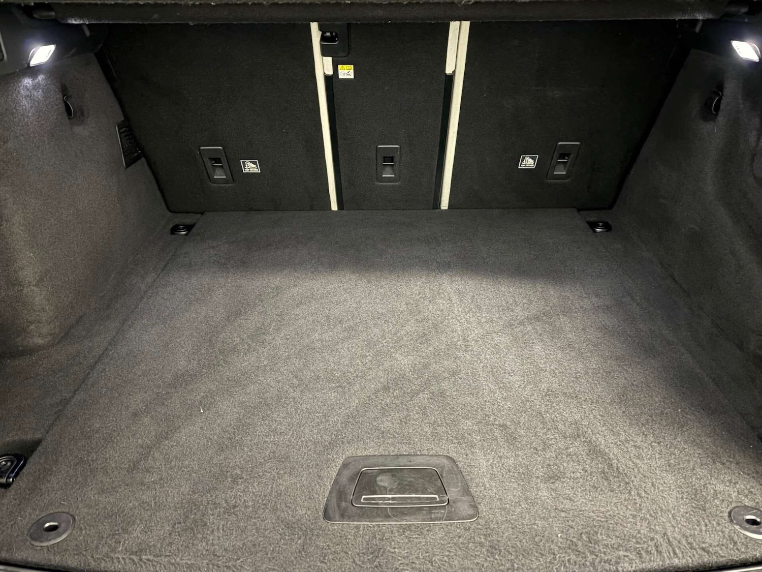 Used Jaguar F-Pace 2017 for sale - 77128997: Photo 40