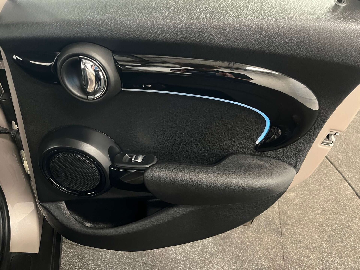 Used MINI Hatch 2022 for sale - 76541392: Photo 31