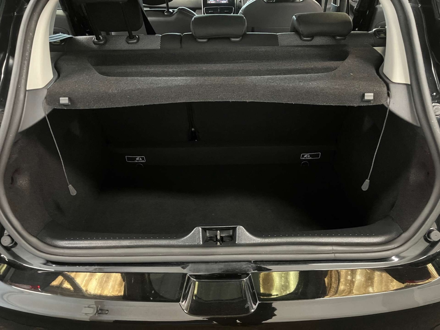 Vehicle 33