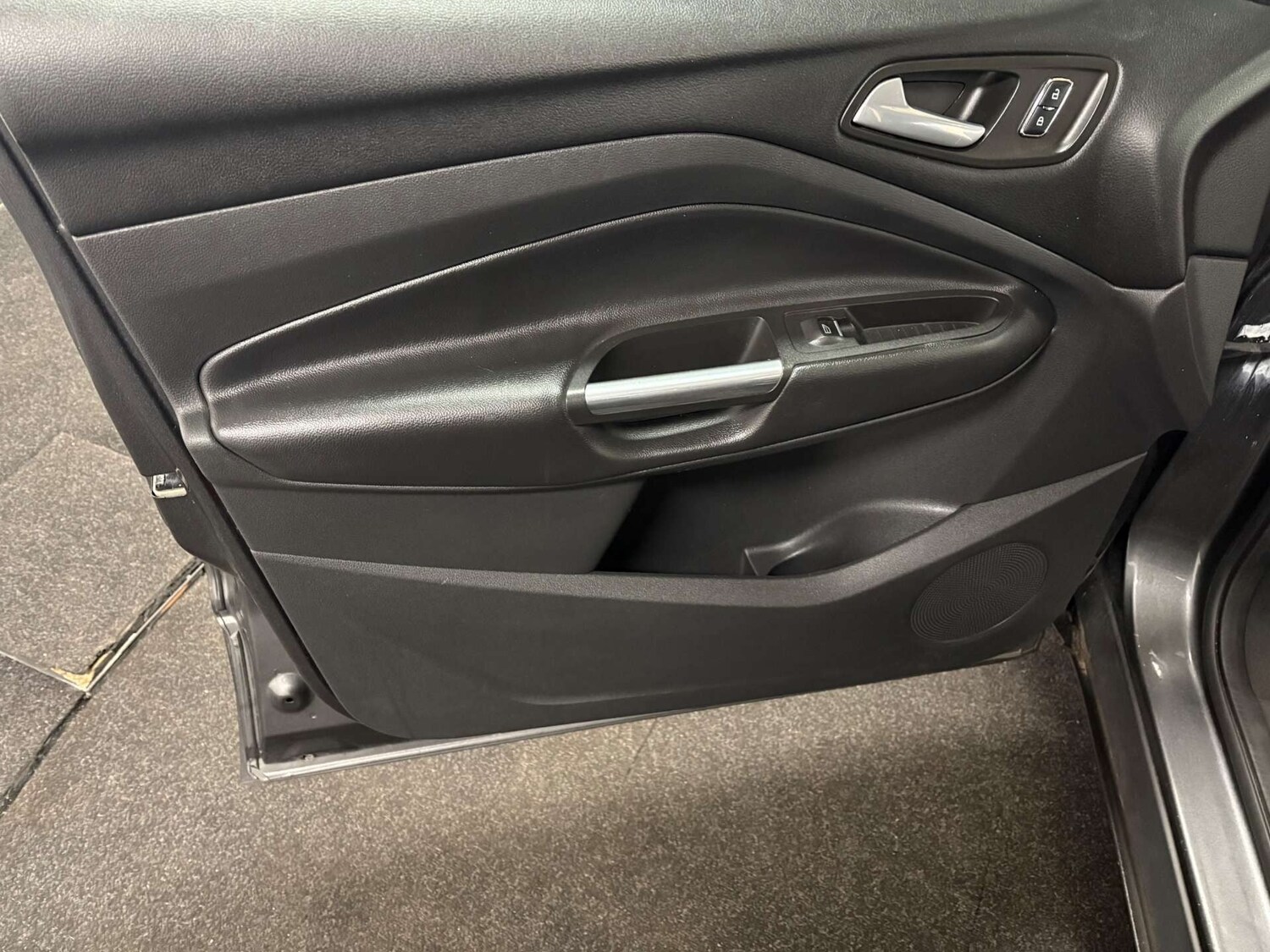 Used Ford Kuga 2016 for sale - 77463022: Photo 38