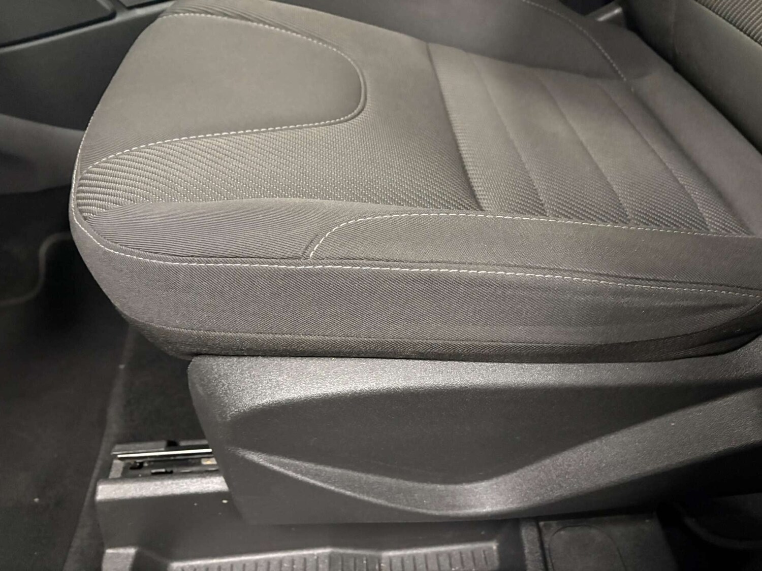 Used Ford Kuga 2016 for sale - 77463022: Photo 40